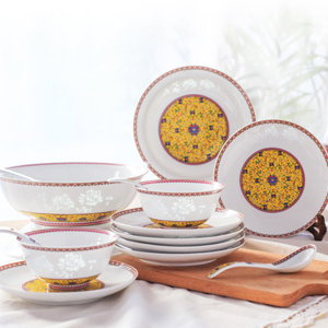 景德镇陶瓷瓷器玲珑瓷家用碗盘陶瓷碗礼盒盘子中式碗碟盘餐具套装